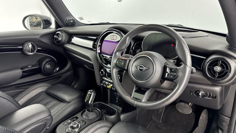 MINI Hatchback 135kW Cooper S Level 3 33kWh 3dr Auto Electric Hatchback